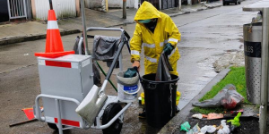 Temporada de lluvias en Suba: manejo adecuado de residuos para evitar obstrucción de alcantarillas y sumideros y prevenir inundaciones en Bogotá