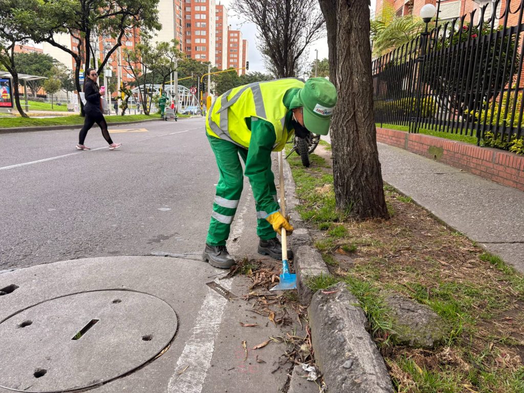 barrido-suba-area-limpia-operarios-pgirs-2026.jpg